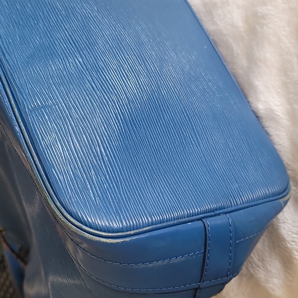 Louis Vuitton Blue Epi Leather Noe Bucket Bag - Picture 6 of 14